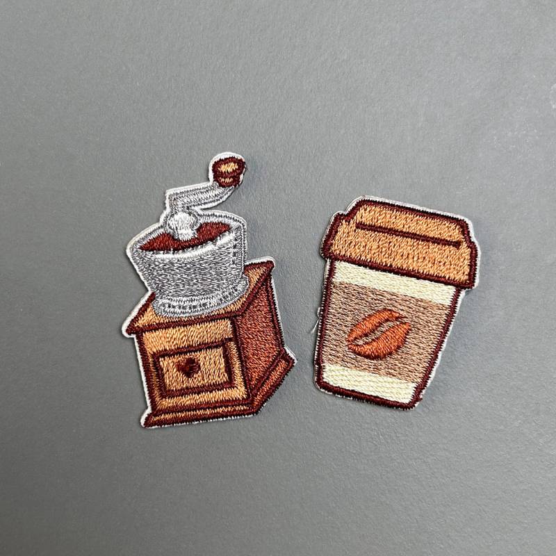 Kaffeemühle Und Kaffeebecher Stickerei Aufnäher - Patch Zum Nähen, Kleben Personalisierung Von Kleidung Taschen Diy Projekte, Geschenkidee von FuguSocken