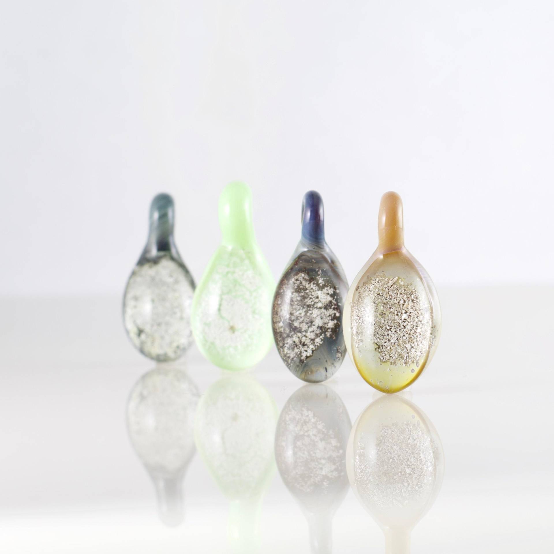 Haustier Gedenkstätte Asche Erinnerung Andenken Anhänger | Galaxy Teardrop Glasanhänger Feuerbestattung Schmuck Sie Wählen Die Farbe Auf Bestellung von FullBlownGlass