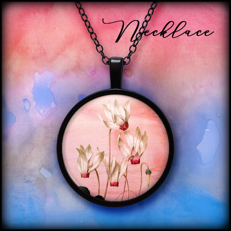 Kette Mit Cabochon Anhänger - Alpenveilchen | 1. Halskette Für Frauen, Kunstreproduktion, Originelles Geschenk, Glascabochon, Kunstdruck, Blumen von FullMoonAndSun