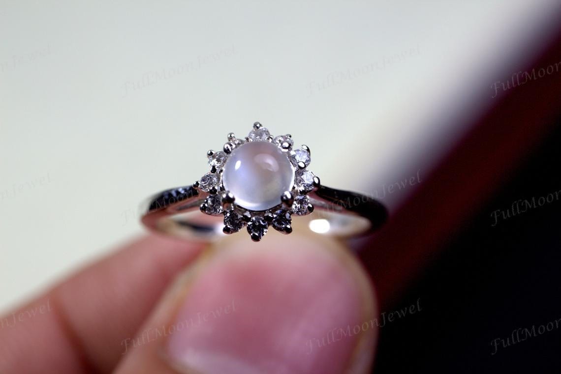 Mondstein Ring, Blumen Design 925 Silber Sterling Juni Birthstone Zarter Ring Für Frauen, Jahrestag Gigt Frau von FullMoonJewel