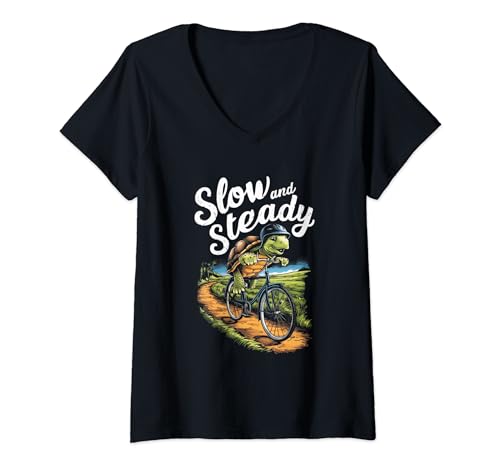 Damen Langsam und stabil - Lustige Schildkröte auf dem Fahrrad - Kinder Radfahren T-Shirt mit V-Ausschnitt Damen Langsam und stabil - Lustige Schildkröte auf dem Fahrrad - Kinder Radfahren T-Shirt mit V-Ausschnitt von Fun Outdoors Biking Apparel