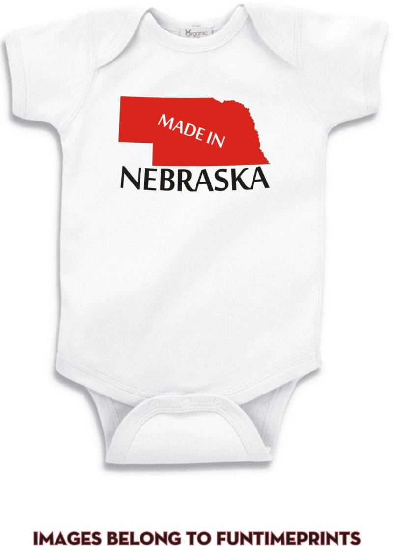 Made in Nebraska - Lustiges State Map T-Shirt Oder Bodysuit -Lustige Uni Kleidung Kleinkind Jugendkinder- in Weiß Grau Pink Blau-156 von FunTimePrints