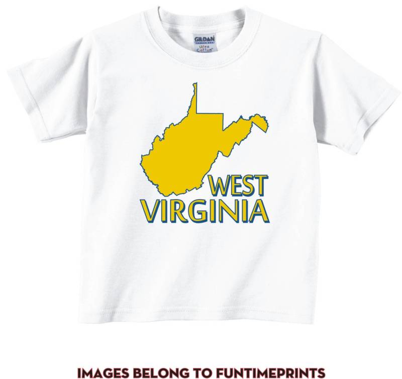 West Virginia - Lustiges State Map T-Shirt Oder Bodysuit Uni Kleidung Säugling Kleinkind Kinder-In Weiß Grau Pink Blau -195 von FunTimePrints