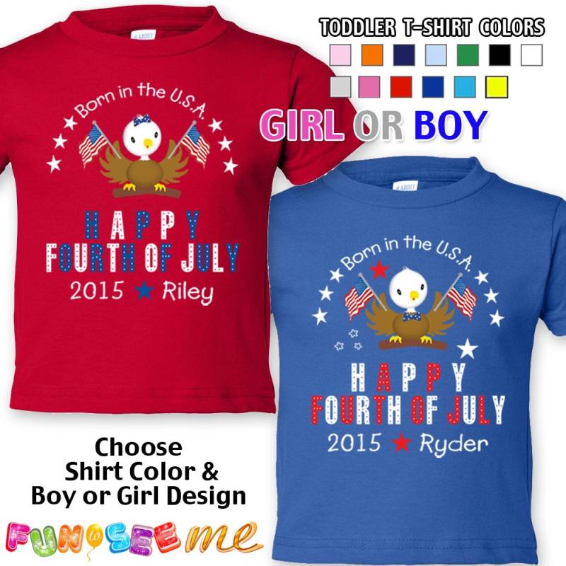 Glücklich Vierten Juli - Geboren in Den Usa T-Shirt Mädchen Jungen Kleinkind Personalisiert Mit Namen Und Jahr Glücklich Vierten Juli - Geboren in Den Usa T-Shirt Mädchen Jungen Kleinkind Personalisiert Mit Namen Und Jahr von FunToSeeMe