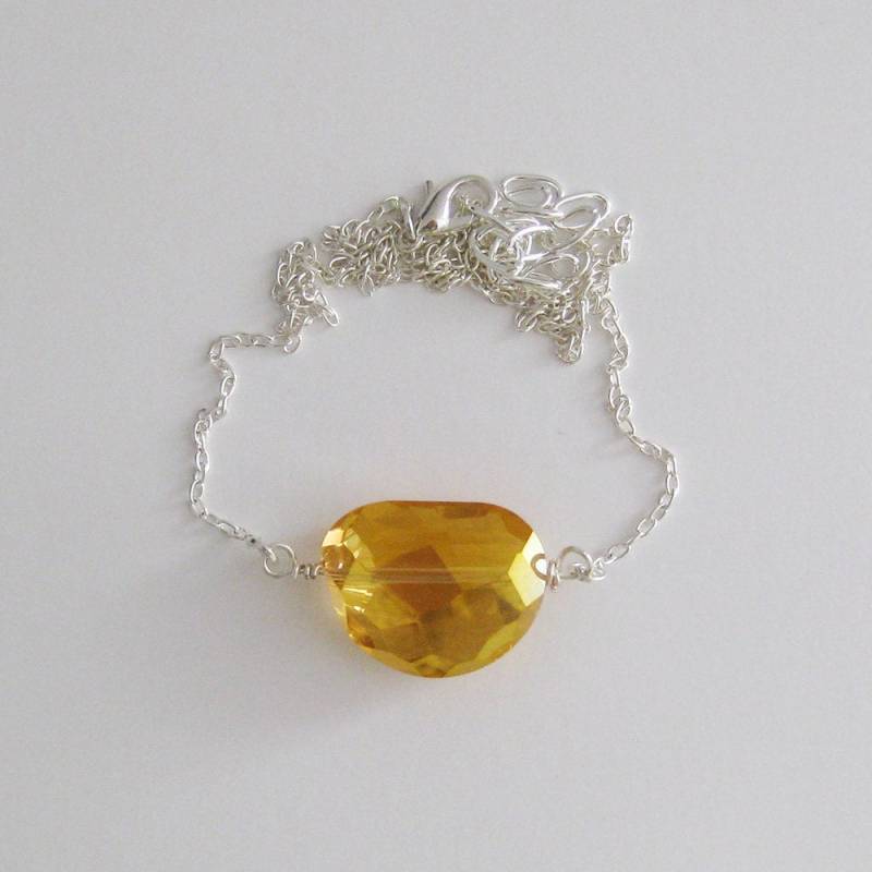 Goldene Gelbe Funkelnde Facettierte Kristall Nugget Halskette Goldene Gelbe Funkelnde Facettierte Kristall Nugget Halskette von FunandBaubles