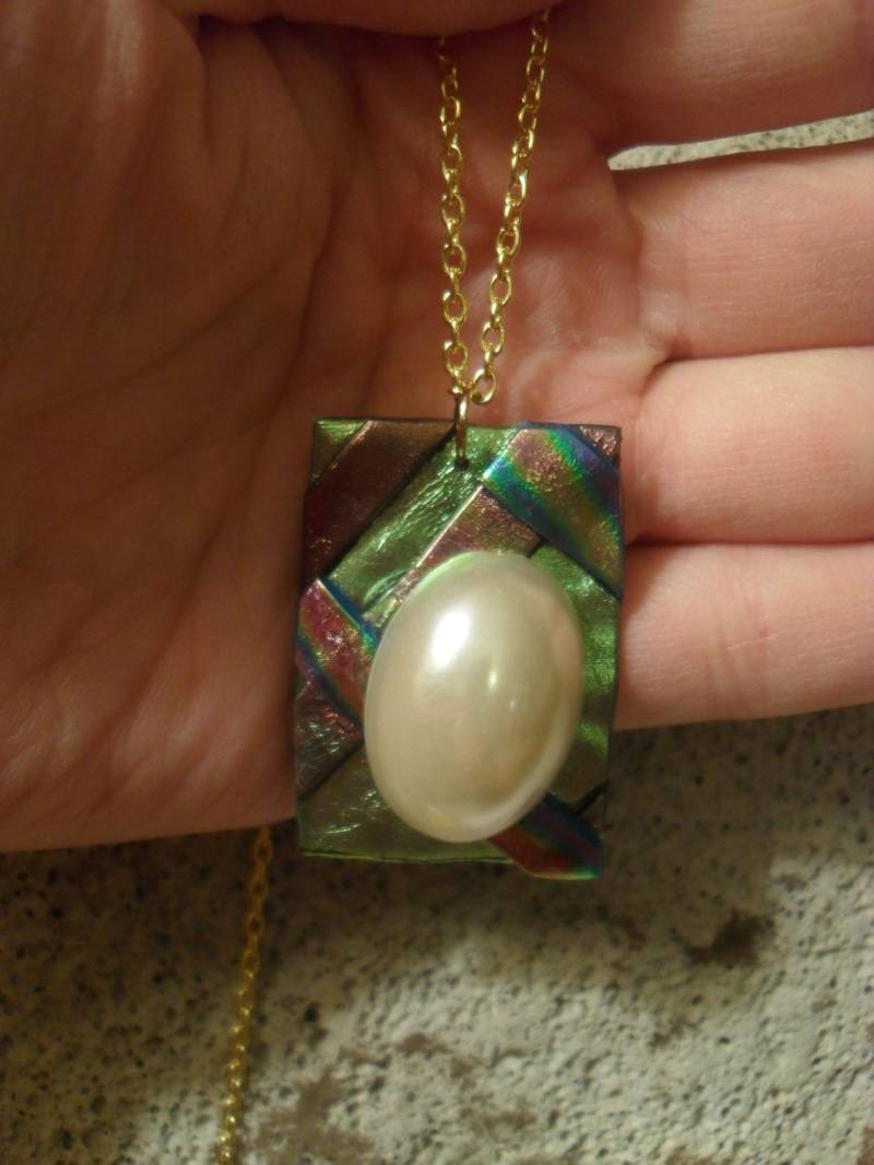 Pastell Kunst Kunststoff Anhänger Mit Kunstperle Oval Cabachon Pastell Kunst Kunststoff Anhänger Mit Kunstperle Oval Cabachon von FunandBaubles