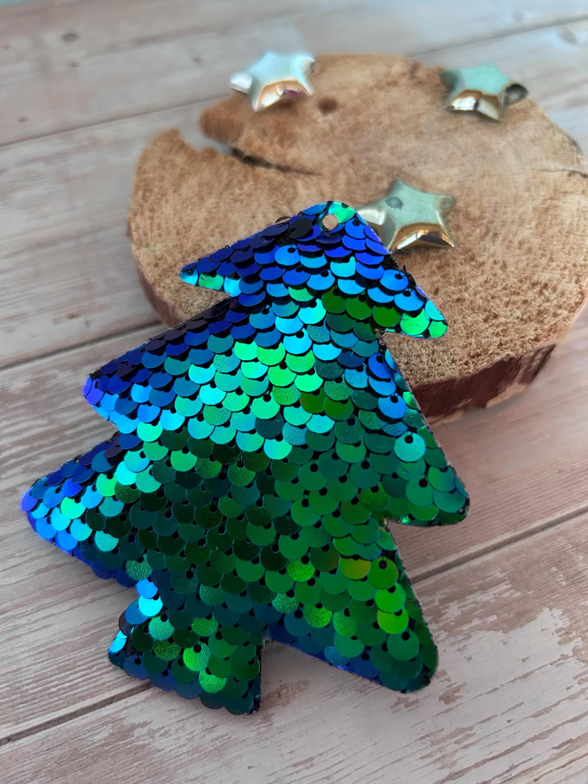 Contour Klettie Klett Patch I Funkelnder 3D Weihnachtsbaum Tannenbaum Pailletten Schulranzen Rucksack Kindergarten Schulanfang Schulkind Contour Klettie Klett Patch I Funkelnder 3D Weihnachtsbaum Tannenbaum Pailletten Schulranzen Rucksack Kindergarten Schulanfang Schulkind von FunkelFlauschPatch