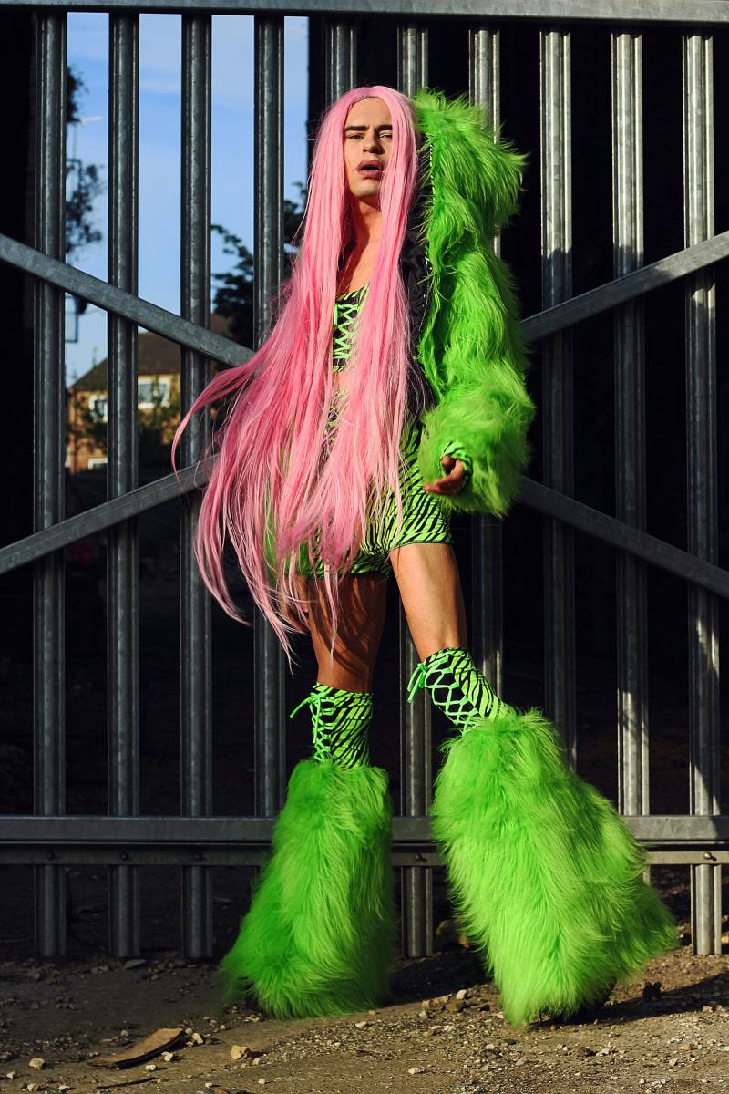 Einzigartige Funki-B Webpelz Grün Zebra Clubwear Kapuzenpulli Ernte Jacke Spitze Weste Hohe Taille Hotpants Longpile Gearbeitet Fell Fluffies von FunkiBClubwear