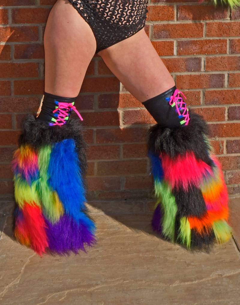 Knallige Neon Camo Patchwork Fluffies Stulpen Kunstpelz Langflorige Flauschige Stiefeln Plur Rave Clubwear Goth Punk Schnürschuhe Cyber von FunkiBClubwear