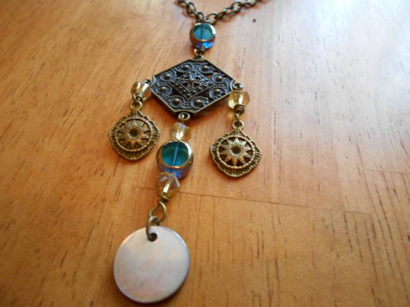 Elegante Boho Aqua Perlen Und Kette Halskette von FunkyFancyBeads