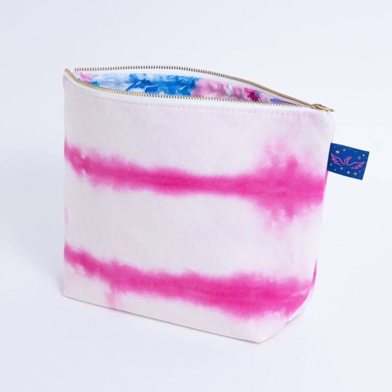 Magenta Hand Krawattengefärbte Reißverschlusstasche - Große Schminktasche Geldbeutel, Rucksack & Reiseorganisation Upcycled Floral Futter 100% von FunkyFirebird