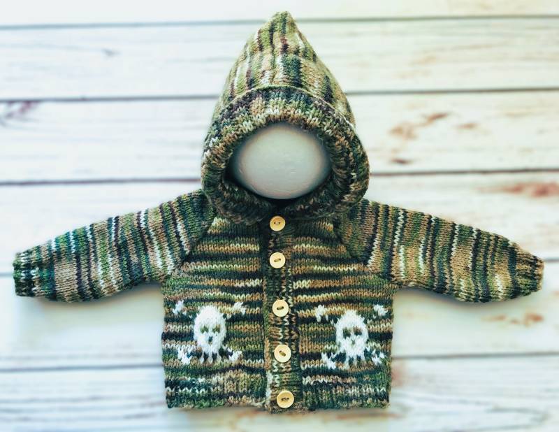 Baby Goth Strick-Skull Hoodie Camouflage Jacke Kleidung Hoody Pullover Junge Mädchen Dusche Halloween Gothic Alternative Camo Militär 0-12 M von FunkyKnitsUK