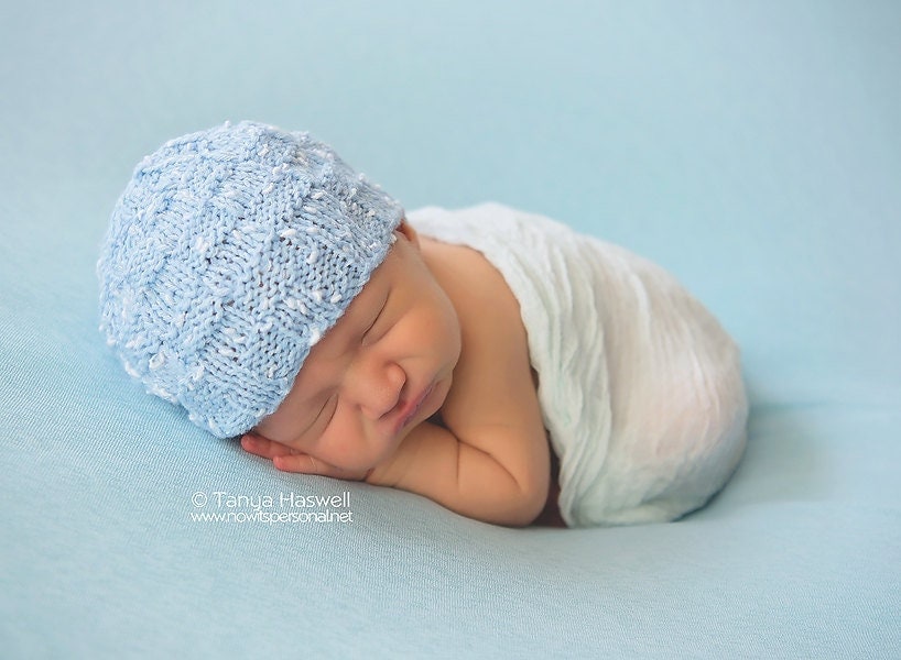 Baby Jungen Mütze Strickmütze Blau Beanie Webmuster Gemusterte Photo Prop Neugeborene - 12 Monate von FunkyKnitsUK