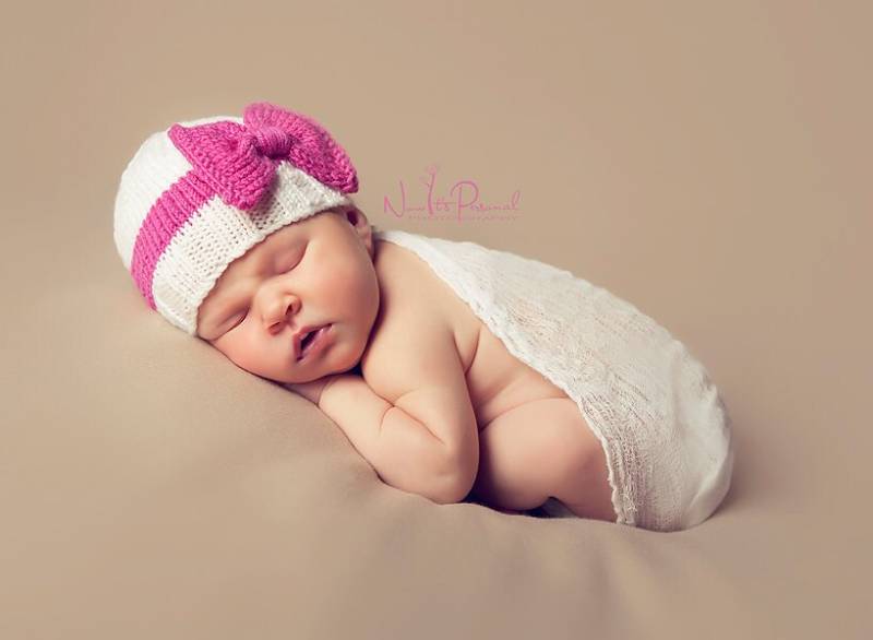 Baby Mädchen Schleife Hut Gestrickte Mütze Rosa Weiß Geschenk Premium Soft Cashmerino Seide Garn Frühes Frühchen Prem Neugeborene - 12 Monate von FunkyKnitsUK