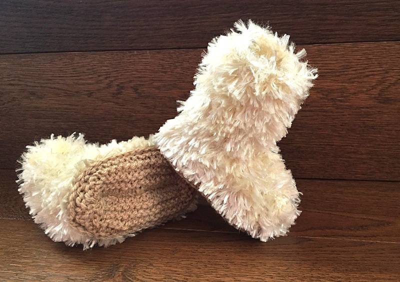 Handgestrickte Baby-Booties Stiefel Hausschuhe Weiche Kunstpelz Beige & Braun 0-12 Monate Uk Verkäufer Junge/Mädchen von FunkyKnitsUK