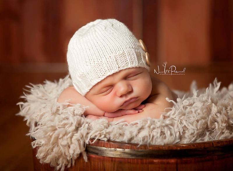 Handgestrickte Baby Boy Mütze Kappe Elfenbein Premium Cashmerino Seide Kleidung Einzigartige Geschenk Winter Heimkehr Outfit Frühes Neugeborenes von FunkyKnitsUK