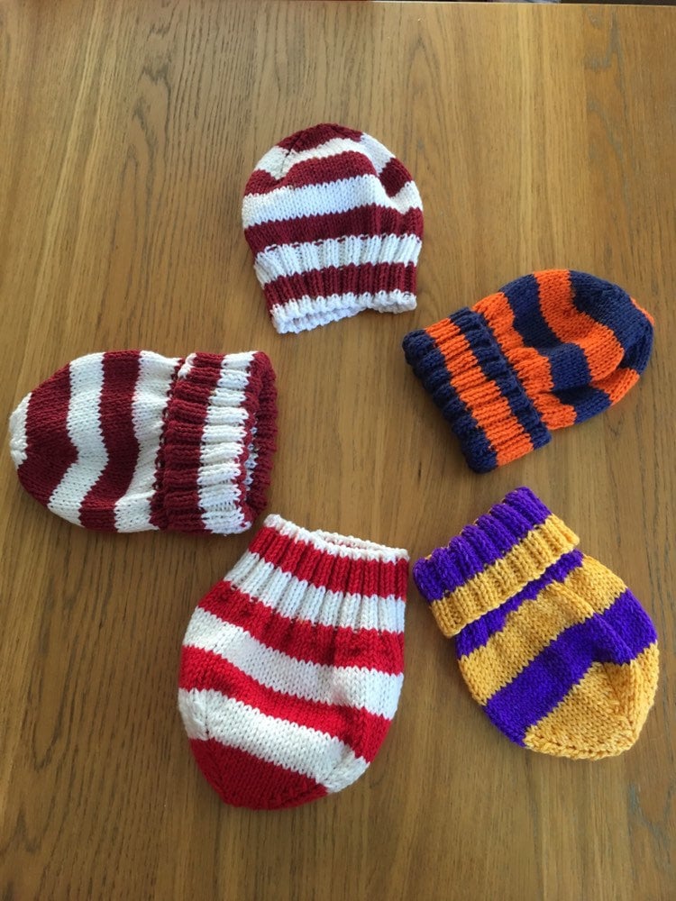 Auf Bestellung Hut in Ihren Teamfarben Gemacht. Kostenloser Versand von FunkyKnitsbyAli