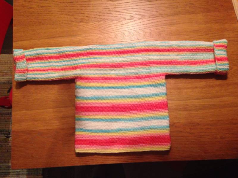 Baby/Kleinkind "Eis' Pullover. Alter 12 - 24 Monate Passen. Ein Blumenknopf Am Nacken von FunkyKnitsbyAli