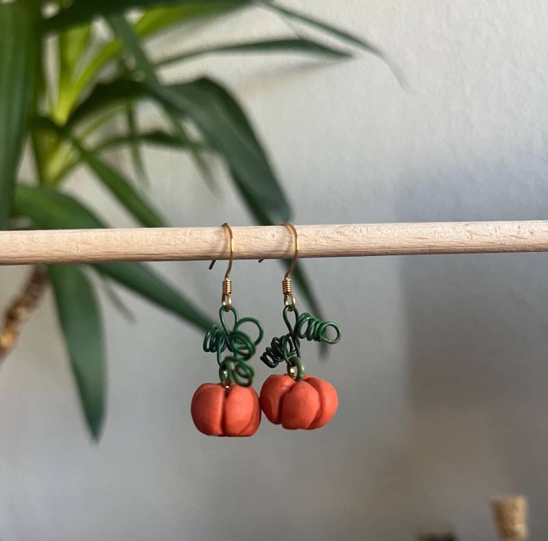 Kürbis Ohrringe - Handgemacht 18K Gold Haken Kürbis Ohrringe - Handgemacht 18K Gold Haken von FunkyLittleFind