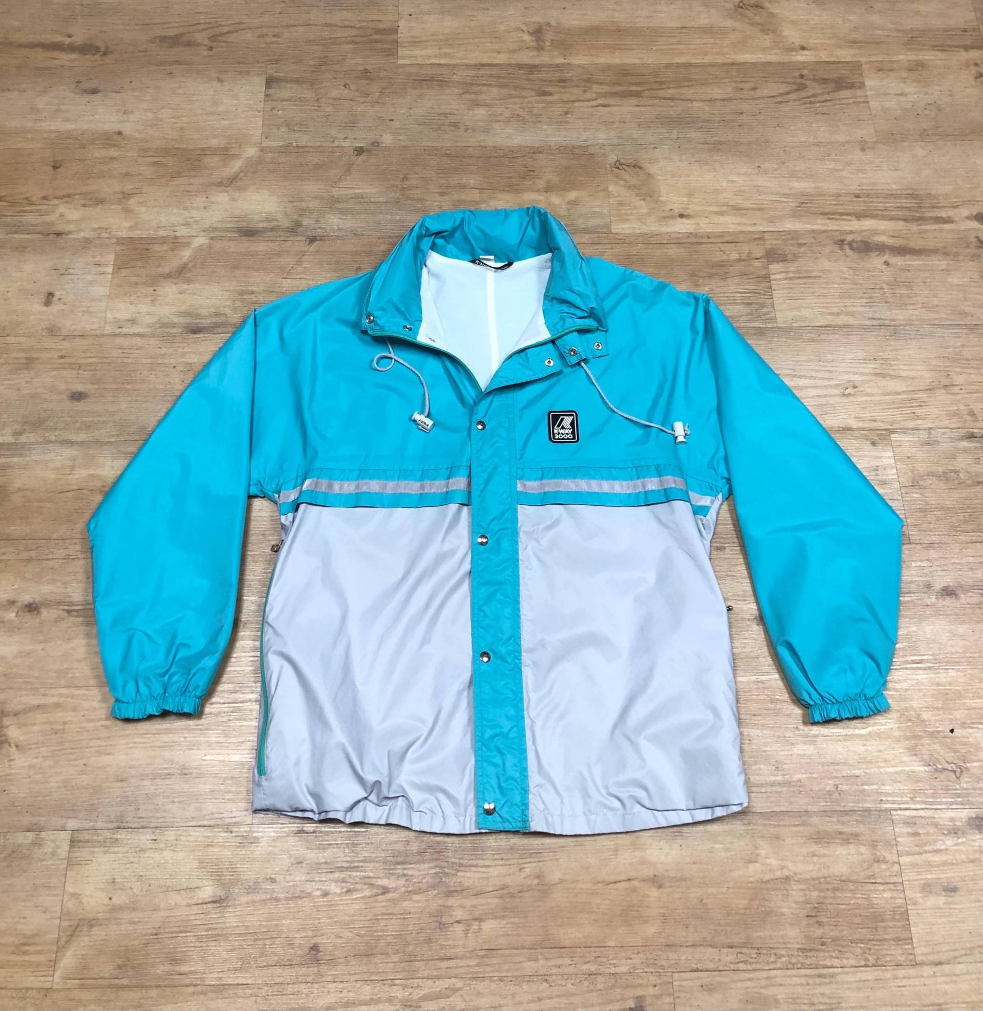 K-Way 2000 Kway Vintage Regenjacke Retro Gr.m-L Y2K 90S 80S Sweater Sweatshirt Jacke Hoddie Pullover Oversized Sports Wear Rain Rainjacket K-Way 2000 Kway Vintage Regenjacke Retro Gr.m-L Y2K 90S 80S Sweater Sweatshirt Jacke Hoddie Pullover Oversized Sports Wear Rain Rainjacket von FunkyVintageDortmund