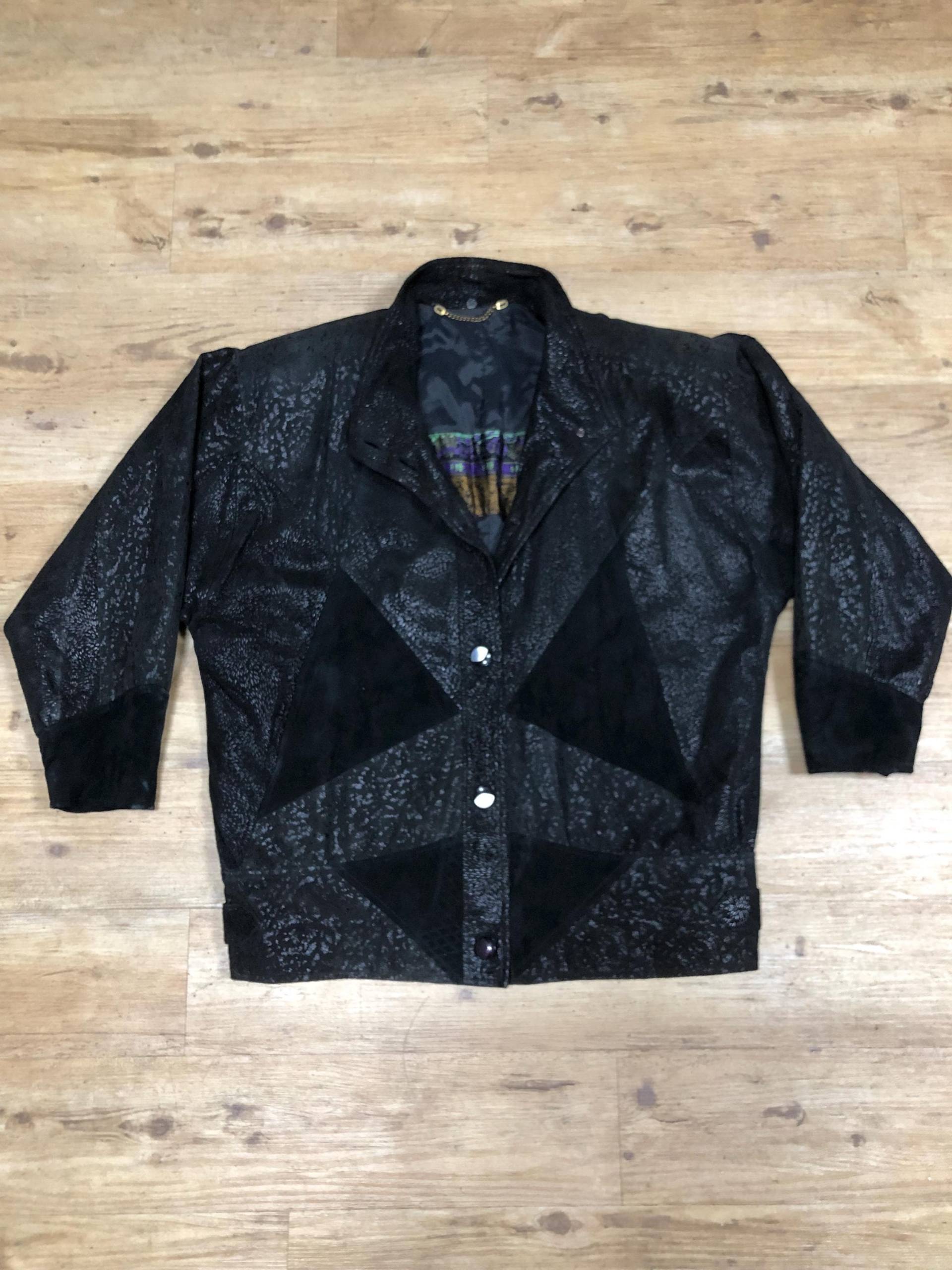 Vintage Lederjacke Leder Bomberjacke Wildleder Retro Gr.l-xl Y2K 90S 80S Jacke Blouson Pullover Oversized Heavy Muster Mantel Parker Fashion Vintage Lederjacke Leder Bomberjacke Wildleder Retro Gr.l-xl Y2K 90S 80S Jacke Blouson Pullover Oversized Heavy Muster Mantel Parker Fashion von FunkyVintageDortmund