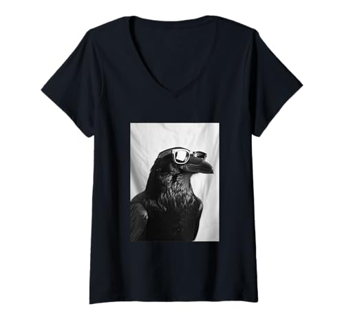 Damen Süße Krähe mit Sonnenbrille Cool Forest Animal Photo Booth T-Shirt mit V-Ausschnitt von Funny Animal Photography Clothing Co.