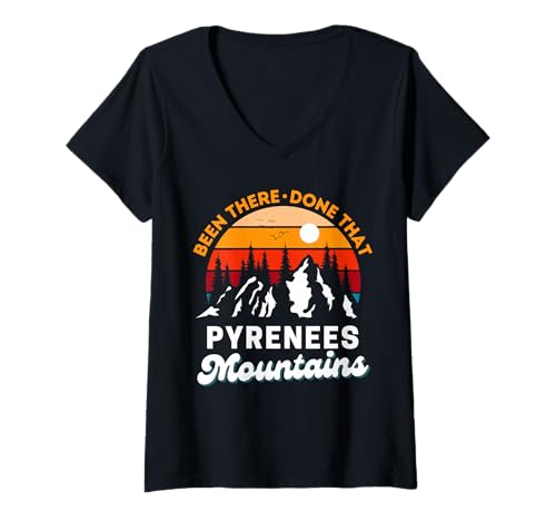 Damen Die Pyrenäen Waren Schon einmal da und haben Diese lustige Retro-Reise gemacht T-Shirt mit V-Ausschnitt Damen Die Pyrenäen Waren Schon einmal da und haben Diese lustige Retro-Reise gemacht T-Shirt mit V-Ausschnitt von Funny BEEN THERE DONE THAT Pyrenees Mountains