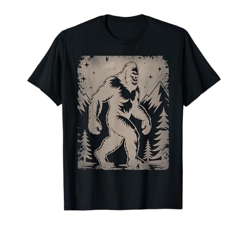 Bigfoot In The Forest Adventure Outdoor-Liebhaber Herren Damen T-Shirt von Funny Bigfoot, Cool Bigfoot Lovers