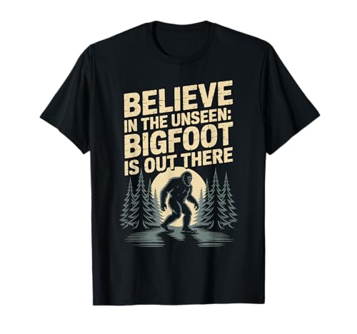 Glaube an die unsichtbaren Bigfoot Sasquatch Forest Cryptid Men T-Shirt Glaube an die unsichtbaren Bigfoot Sasquatch Forest Cryptid Men T-Shirt von Funny Bigfoot Sasquatch Tshirt for Men Women Kids