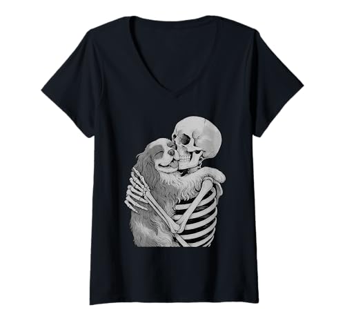Damen Cavalier King Charles Spaniel Skelett Umarmung Halloween Hund T-Shirt mit V-Ausschnitt von Funny Cavalier Gothic Dog Designs