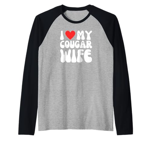 I Love My Cougar Wife! Lustiges Spielzeug für Jungen und jüngeren Ehemann Raglan I Love My Cougar Wife! Lustiges Spielzeug für Jungen und jüngeren Ehemann Raglan von Funny Cougar and Toyboy Partner Couples Apparel