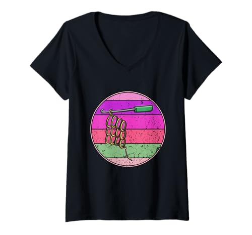 Damen Retro Sunset Crochet Lovers Hook Crocheter T-Shirt mit V-Ausschnitt Damen Retro Sunset Crochet Lovers Hook Crocheter T-Shirt mit V-Ausschnitt von Funny Crochet Gift Idea