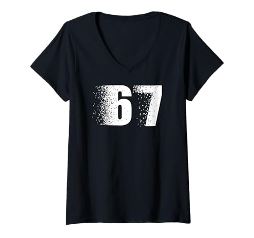 Damen 67 Internet-Scherz-Meme Six Seven Viral Trend Gen Alpha-Slang T-Shirt mit V-Ausschnitt Damen 67 Internet-Scherz-Meme Six Seven Viral Trend Gen Alpha-Slang T-Shirt mit V-Ausschnitt von Funny Gen Alpha 67 Humor Meme Slang Tees