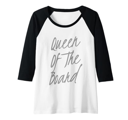 Damen Lustiges Schach-Zitat Queen of The Board mit lustigen Zitaten für Mädchen Raglan Damen Lustiges Schach-Zitat Queen of The Board mit lustigen Zitaten für Mädchen Raglan von Funny Girl Quotes Queen Of The Board Chess Shirt
