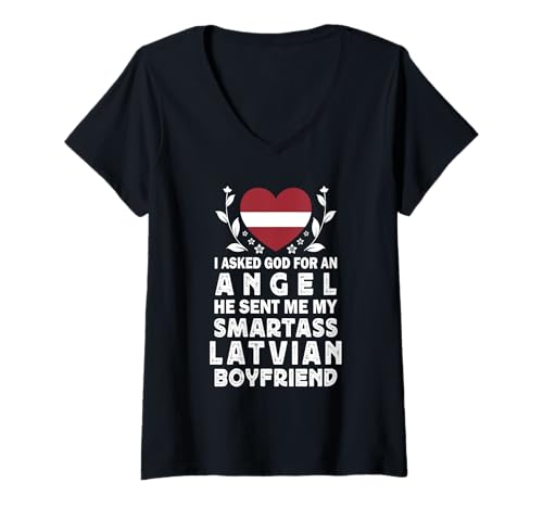 Damen Funny Smartass Latvian Boyfriend Latvia Flag T-Shirt mit V-Ausschnitt Damen Funny Smartass Latvian Boyfriend Latvia Flag T-Shirt mit V-Ausschnitt von Funny Girlfriend Boyfriend Novelty Tops 2