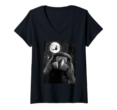 Damen Lustige Krähe Selfie Vollmond Fliegende Hexe Wald Halloween T-Shirt mit V-Ausschnitt Damen Lustige Krähe Selfie Vollmond Fliegende Hexe Wald Halloween T-Shirt mit V-Ausschnitt von Funny Halloween Animals Selfies Clothing