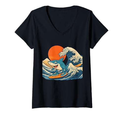 Damen Tralalero Tralala Italian Brainrot Meme Surfen Retro Japan T-Shirt mit V-Ausschnitt Damen Tralalero Tralala Italian Brainrot Meme Surfen Retro Japan T-Shirt mit V-Ausschnitt von Funny Internet Humor Japanese Style Shark Lover