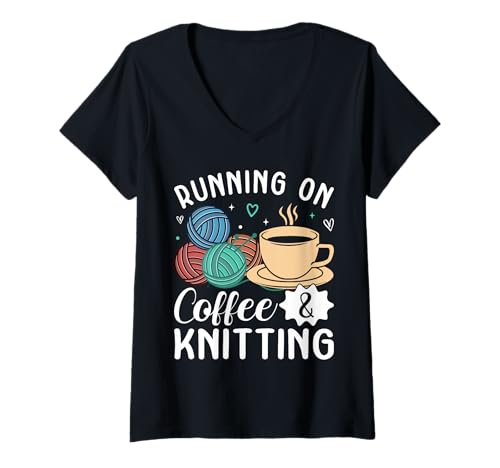Damen Laufen auf Kaffee und Stricken T-Shirt mit V-Ausschnitt Damen Laufen auf Kaffee und Stricken T-Shirt mit V-Ausschnitt von Funny Knits Apparel Knitting Gifts Yarn Hoarder