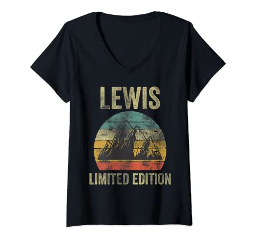 Damen Personalisiertes Namensshirt Lewis Vintage Limited Edition T-Shirt mit V-Ausschnitt Damen Personalisiertes Namensshirt Lewis Vintage Limited Edition T-Shirt mit V-Ausschnitt von Funny Lewis Limited Edition Shirts