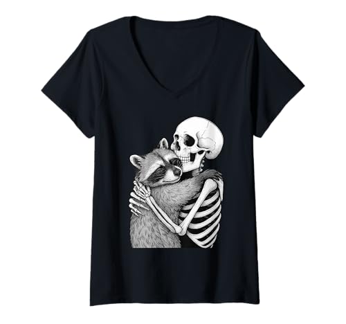 Damen Waschbär Skelett Umarmung Halloween Tierliebhaber T-Shirt mit V-Ausschnitt Damen Waschbär Skelett Umarmung Halloween Tierliebhaber T-Shirt mit V-Ausschnitt von Funny Raccoon Gothic Animal Designs