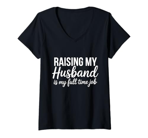Damen Meinen Mann großzuziehen ist Mein Vollzeitjob Lustige Frau T-Shirt mit V-Ausschnitt Damen Meinen Mann großzuziehen ist Mein Vollzeitjob Lustige Frau T-Shirt mit V-Ausschnitt von Funny Relationship Marriage