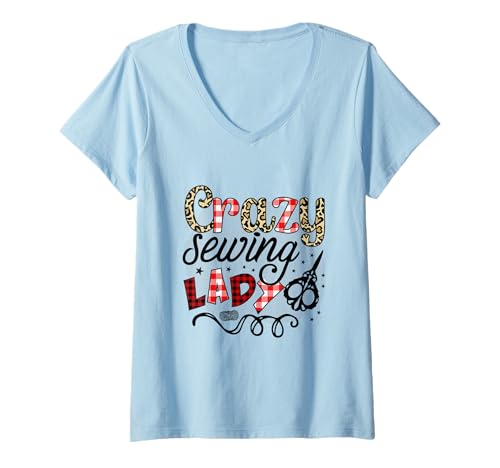 Damen Lustiges Sewer Spruch Shirt Crazy Sewing Lady Leopard Graphic T-Shirt mit V-Ausschnitt Damen Lustiges Sewer Spruch Shirt Crazy Sewing Lady Leopard Graphic T-Shirt mit V-Ausschnitt von Funny Sewing Sayings Tee Shirts for Quilter Sewer