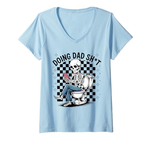Damen Doing Dad Lustiger Spruch Papa Halloween Fun T-Shirt mit V-Ausschnitt Damen Doing Dad Lustiger Spruch Papa Halloween Fun T-Shirt mit V-Ausschnitt von Funny Skeleton Halloween