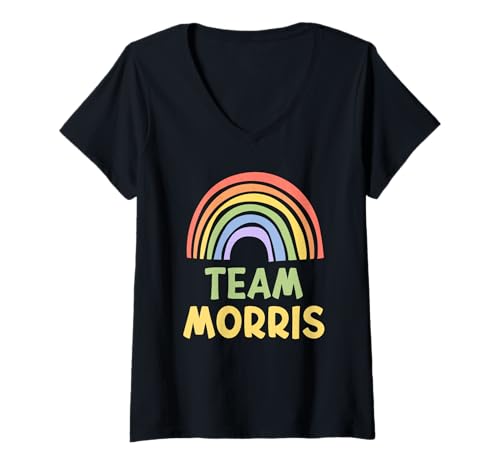 Damen Happy Colorful Team Morris Rainbow Pride Green Yellow T-Shirt mit V-Ausschnitt Damen Happy Colorful Team Morris Rainbow Pride Green Yellow T-Shirt mit V-Ausschnitt von Funny Team Morris Family Name Group Gift Ideas