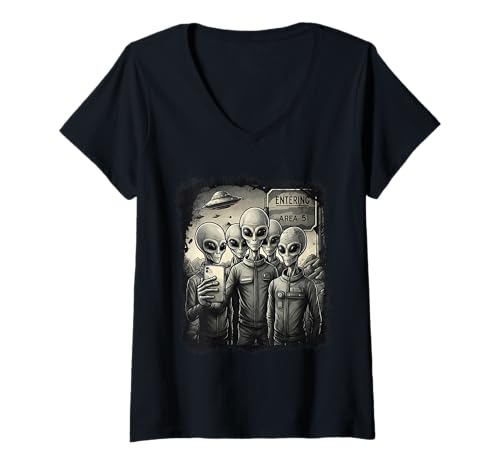 Damen Lustiges Aliens Selfie Area 51 Space Suit UFO UAP Conspiracy T-Shirt mit V-Ausschnitt Damen Lustiges Aliens Selfie Area 51 Space Suit UFO UAP Conspiracy T-Shirt mit V-Ausschnitt von Funny UFO Enthusiasts Aliens Lover Proud Believer