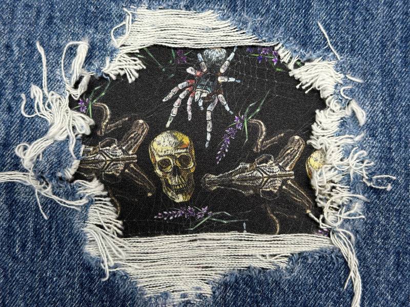 Totenkopf, Spinne Und Blumen Patch Für Upcycled Jeans Zu Fixieren Löcher Knieflicken von FunnyPatches