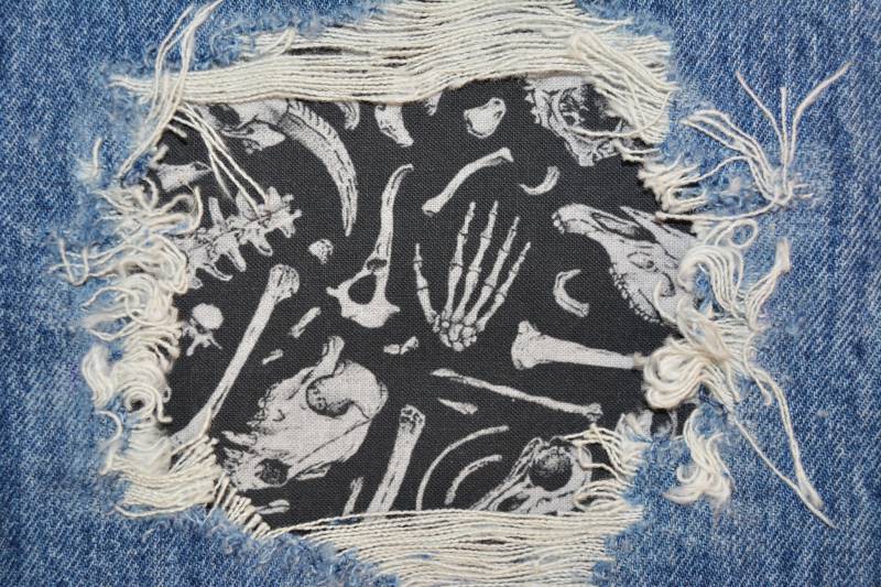 Skulls Peek A Boo Flicken Aufnäher Jeans Patch Up - Knieflicken von FunnyPatches