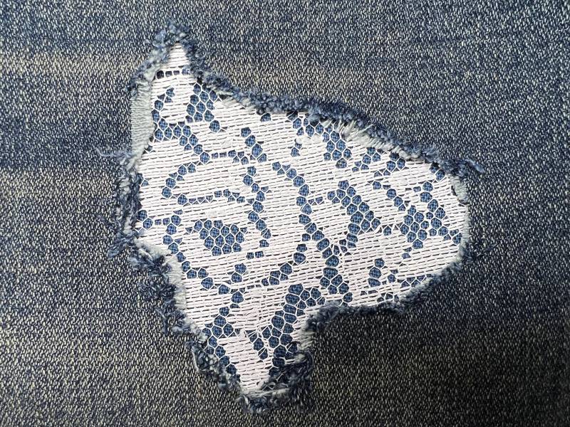 Weißer Spitzenflicken Für Denim Löcher Floraler Peek A Boo Flicken Lochflicken Knieflicken von FunnyPatches