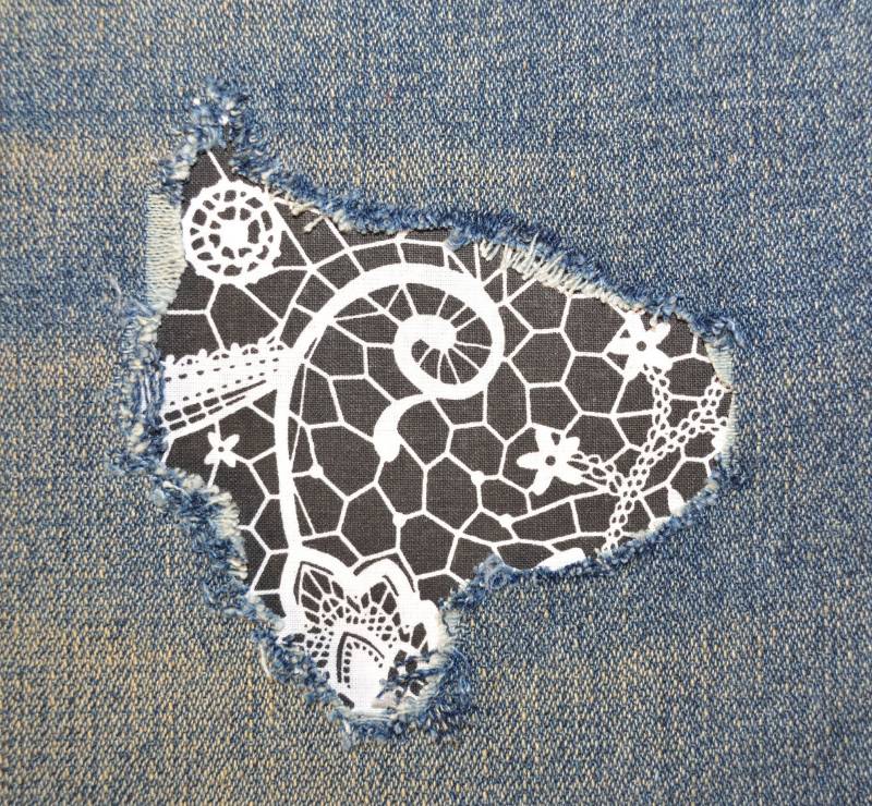 Weiße Winter Blumen Peek A Boo Aufnäher Bandana Stoff Patches Für Jeans Löcher Knie Patch Innen von FunnyPatches