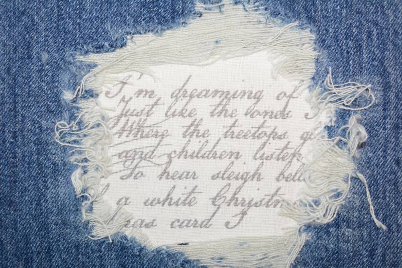 Zeitungs Print Peek A Boo Patch Aufnäher Aus Jeansstoff Zum Aufbügeln von FunnyPatches